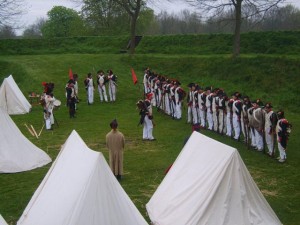 Bild 5 - Fertigmachen zum Ausmarsch 