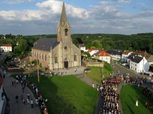 Abschnitt 3 Bild 2 - An der Kirche vorbei 