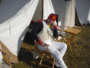 Bild 7 - Aber ansonsten haben wir nichts auszustehen. Grenadier Taside während einer schöpferische Pause 