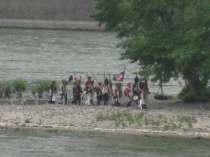 Bild 8- Unsere zusammengewürfelte Infanterie ist rechtzeitig zur Stelle 