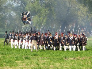 Bild 8 - Die Preussen rücken mit Entschlossenheit vor.   