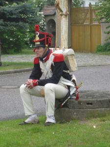 Bild 6D - Grenadier Jean Francois ist traurig. Wo ist bloß der der Wein....