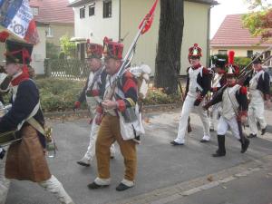 Bild 20 - Nun heisst es marschieren.