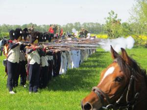 Bild 18 - Im Kampf mit der feindlichen Infanterie.