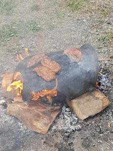 Bild 13 - Der Clou - Die Pfanne ist ein Rückenteil eines französischen Kürasses.