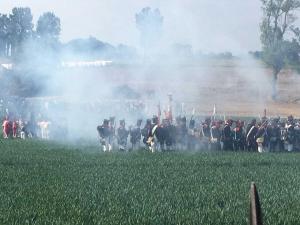 Bild 22 - Unsere Infanterie rückt vor.