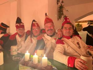 Bild 04 - Am Abend haben wir es uns in einem der vielen kleinen Wirtskeller gemütlich gemacht.